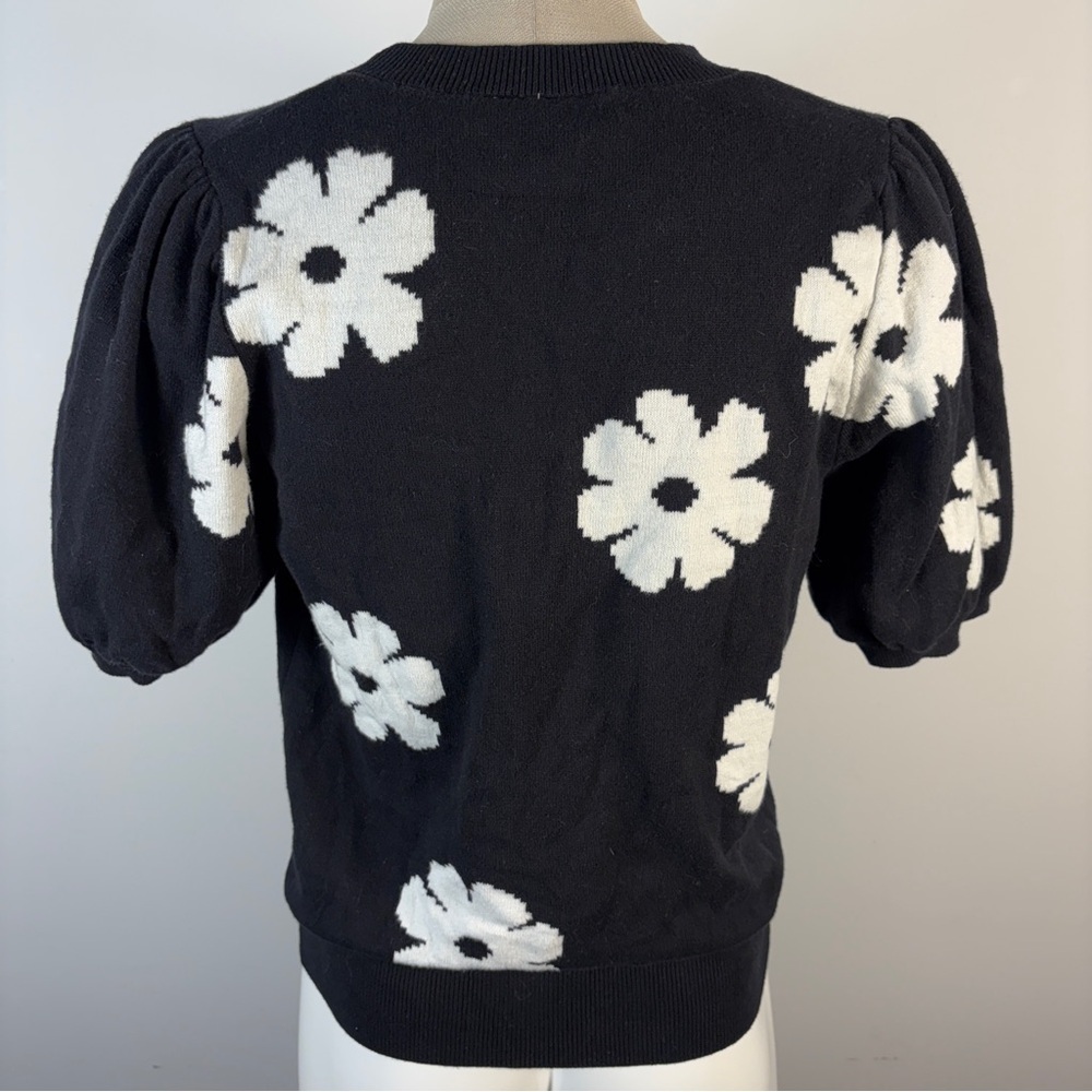 ❤️ GAP Black and White Daisy Short Sleeve Top M - Picture 3 of 10